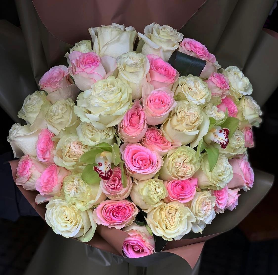 Pembe & Beyaz Gül Buketi